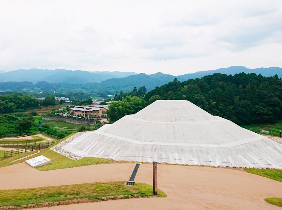 牽牛子塚古墳の写真